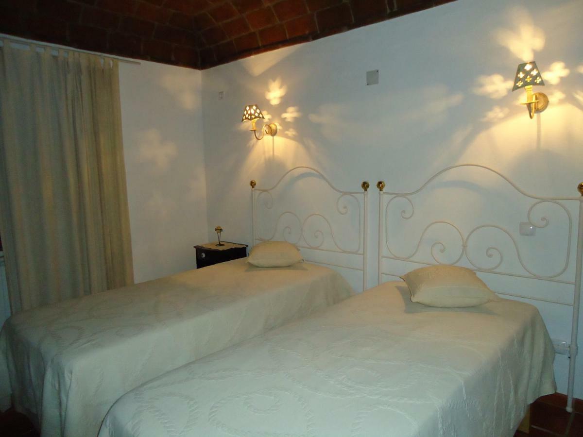 Monte Da Avo Chica Hotel Монсарас Екстериор снимка