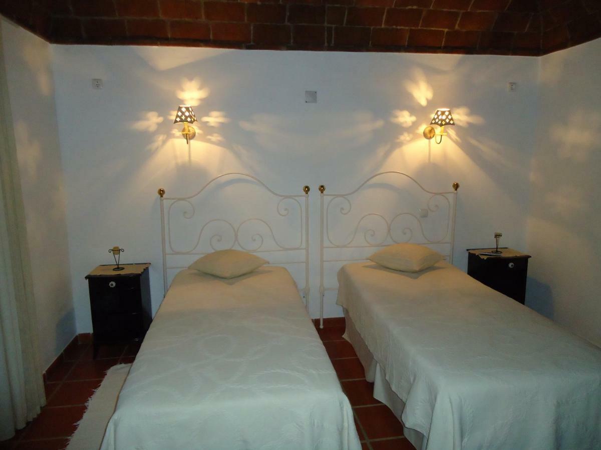 Monte Da Avo Chica Hotel Монсарас Екстериор снимка